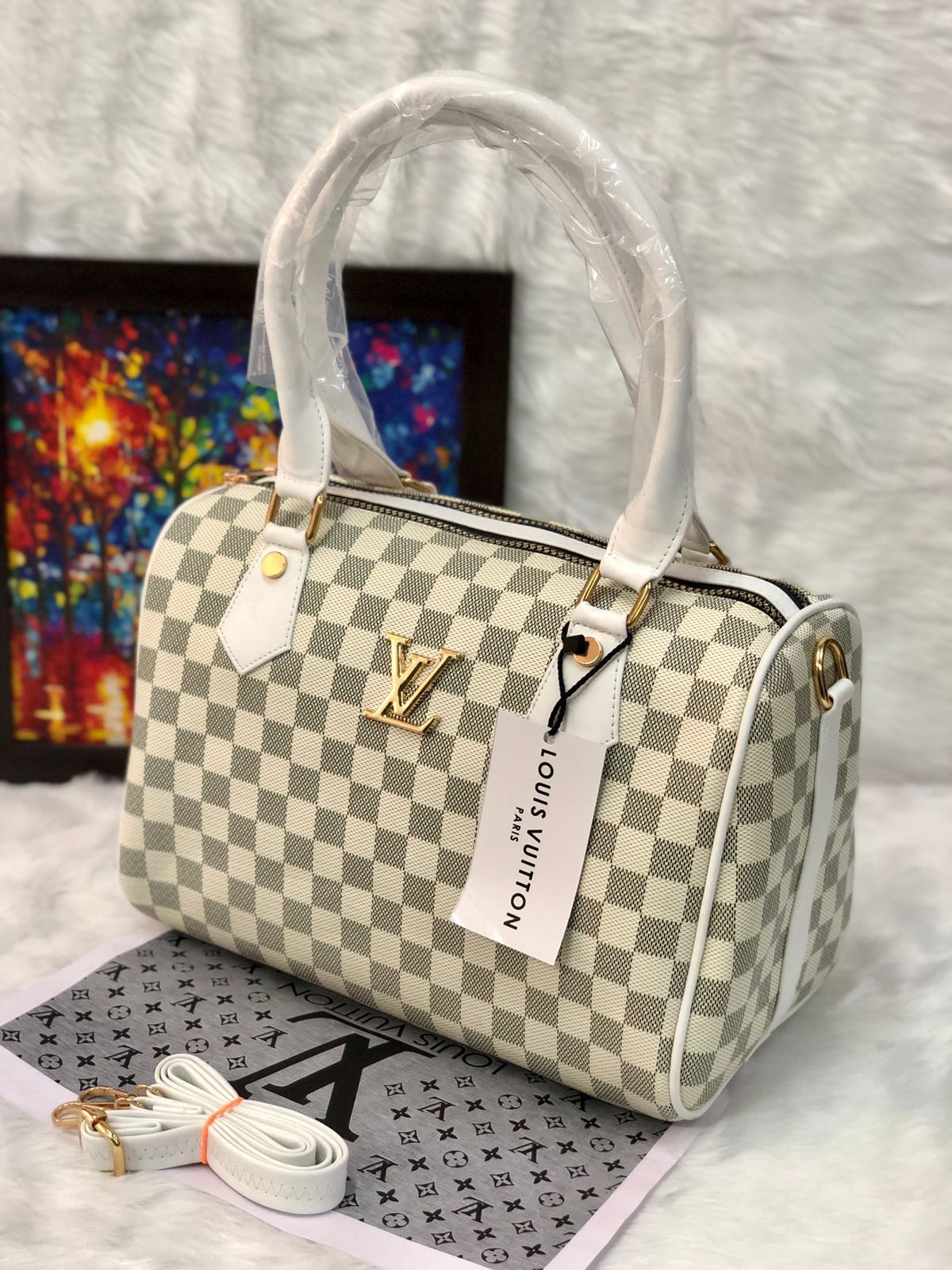 Louis Vuitton Best Quality Handbag LV Checks In White Color Speedy Mini Monogram  Bag Canvas Leather Duffle Collection With Sling Belt Best Quality Bag For  Women's Or Girls - LV-DF-M44 - Husky