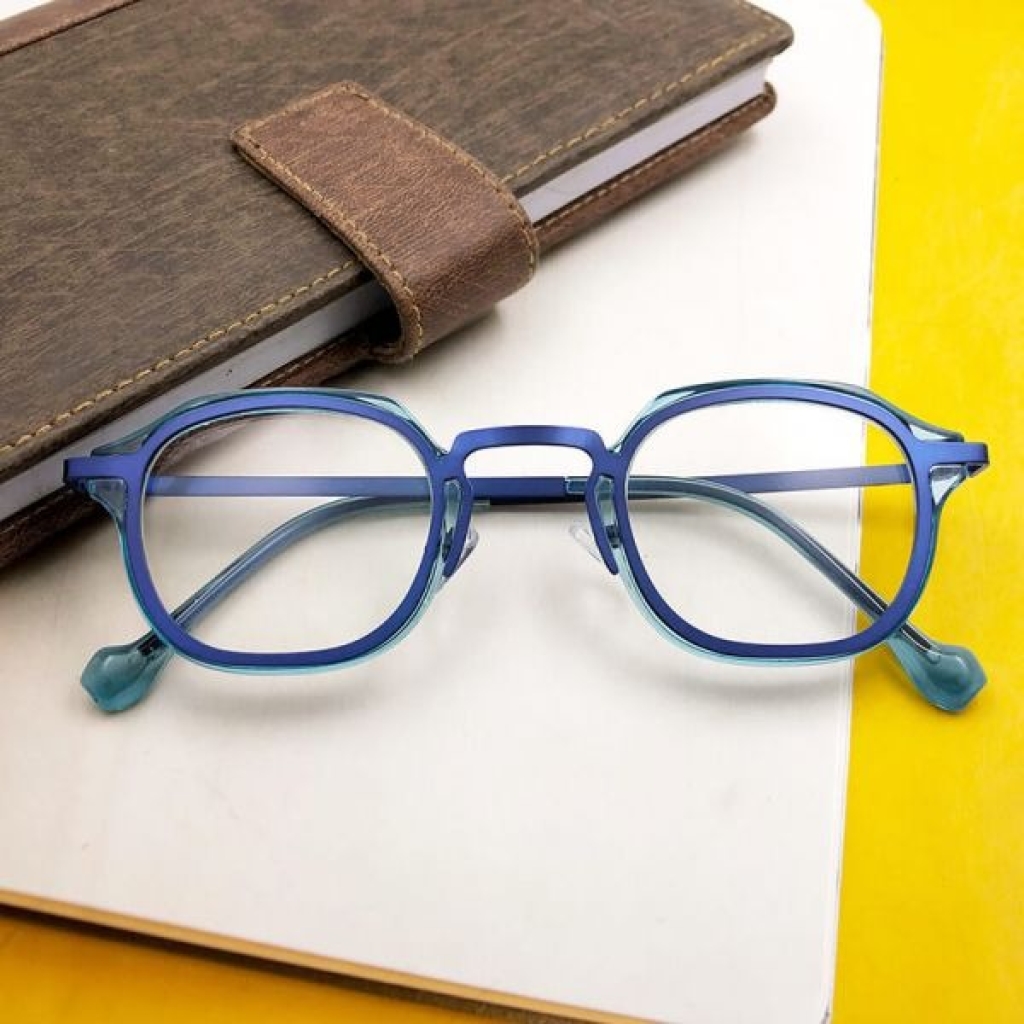 Gucci Branded Transparent Glass Round Frame Sunglasses For Woman Or Girl Dr-804 With? Metal Blue Frame & Blue Stick- Best Gift Sunglass?