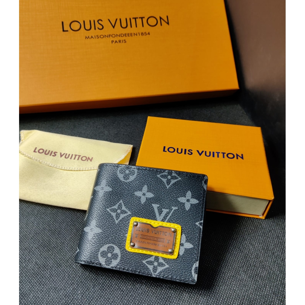 Louis Vuitton Leather Heavy quality latest full printed design Fancy look wallet for men's LV-712